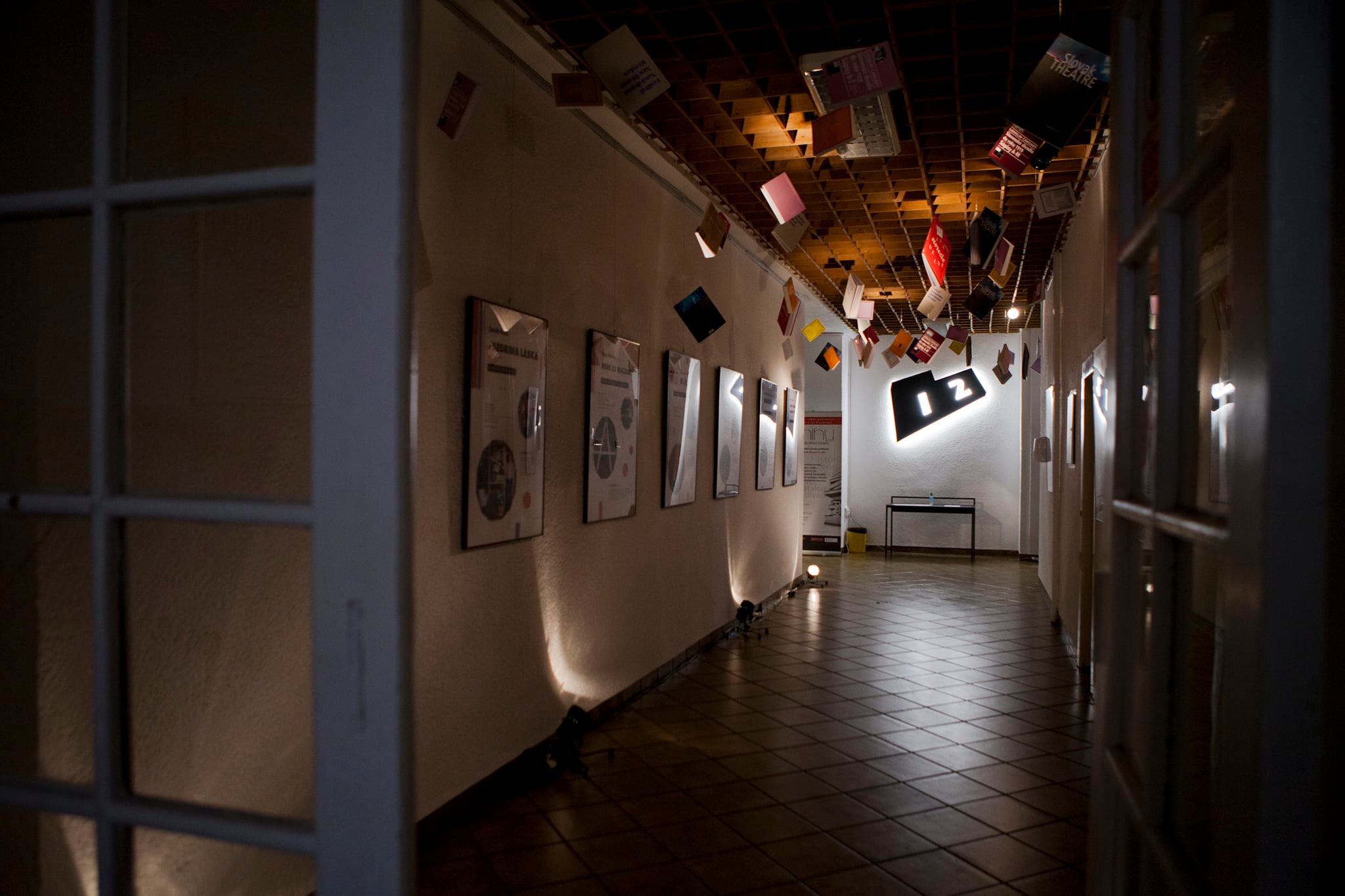 Divadelný knižný trh — fotografia 1